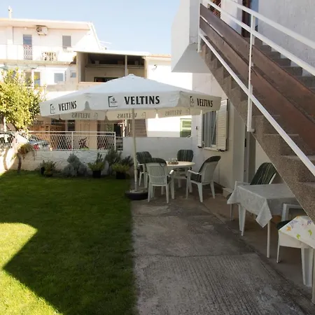 Apartmani Ana Juricev Vodice Exterior photo