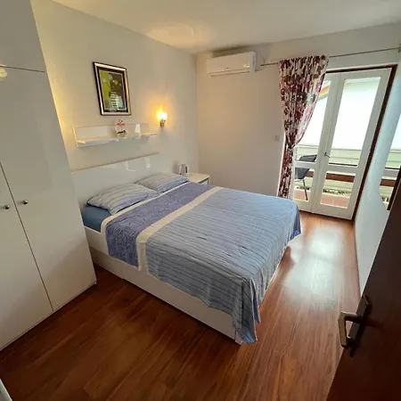 Apartmani Ana Juricev Vodice Exterior photo