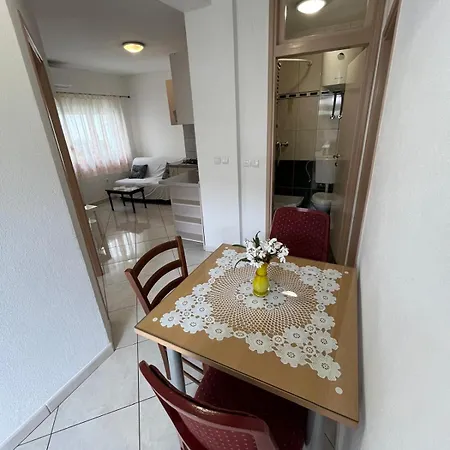 Apartmani Ana Juricev Vodice Exterior photo