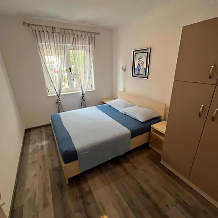 Apartmani Ana Juricev Vodice Exterior photo